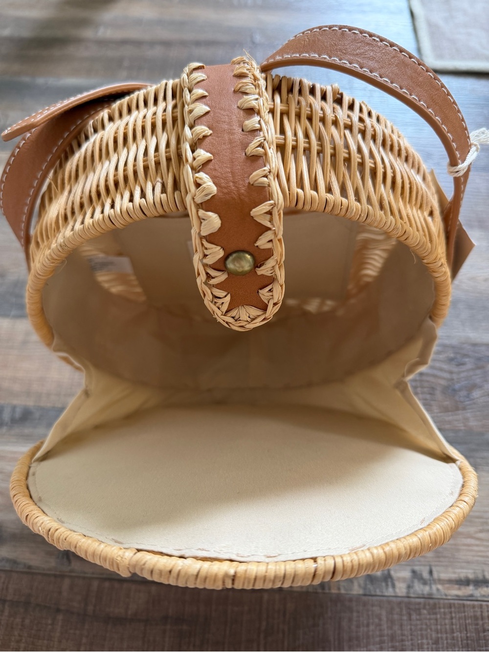 Universal Thread Natural Woven Round Crossbody Bag with Tan Strap - Picture 3 of 3